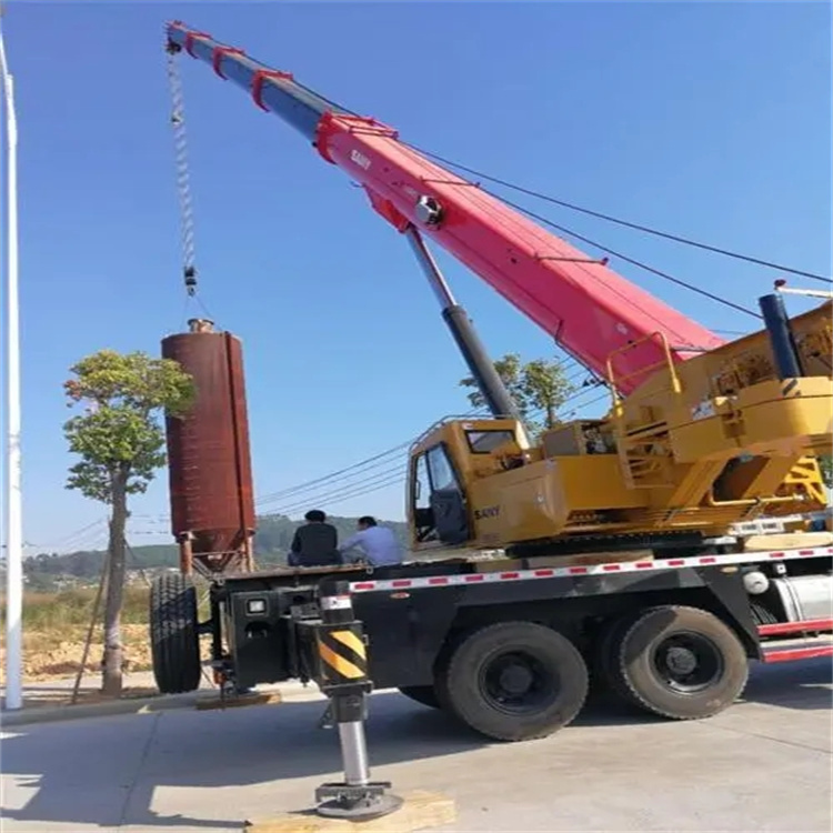 无锡惠山专业吊车租赁多少钱