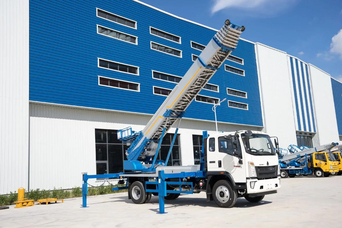 无锡惠山小型云梯车上料车租赁多少钱