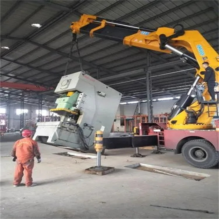 无锡惠山80吨折臂吊车出租附近电话